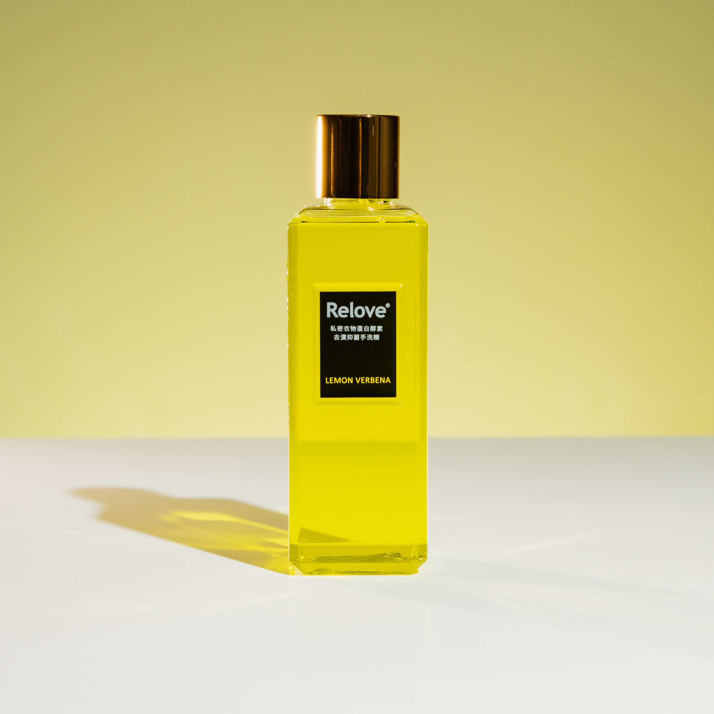 Relove ランジェリーウォッシュ220ml_レモン＆バーベナ