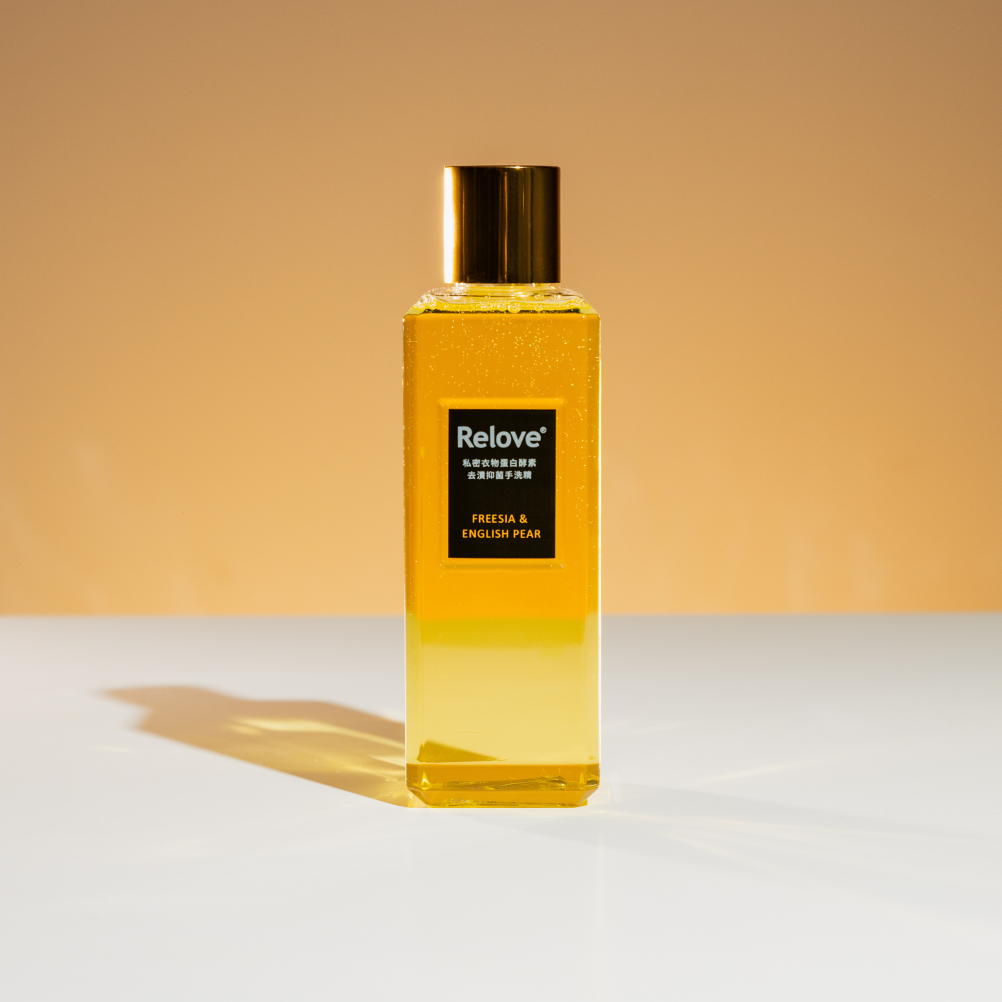 Relove ランジェリーウォッシュ220ml_フリージア&イングリッシュペア