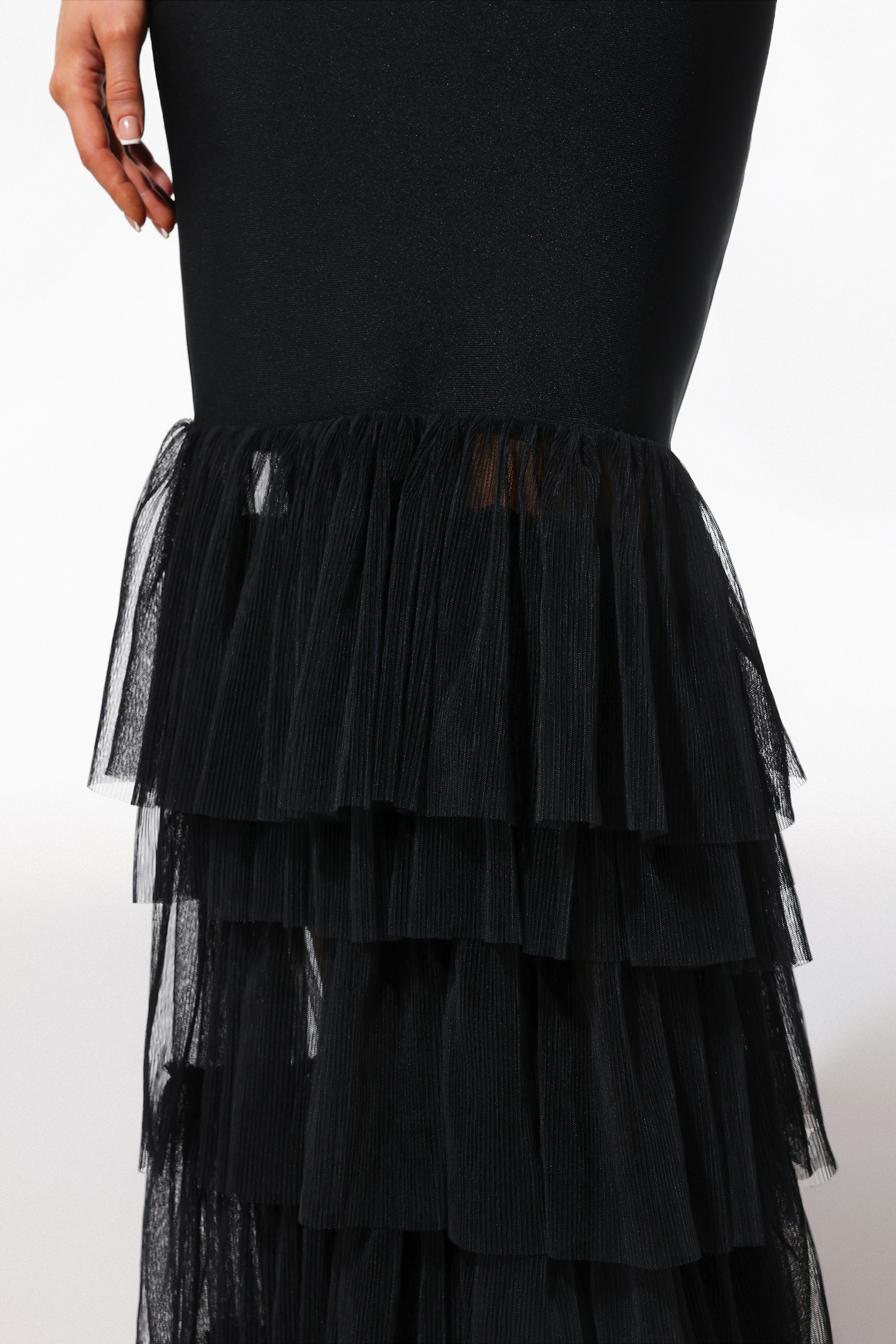 Mio Sleeveless Fish Tail Mesh Yarn Bandage Maxi Dress