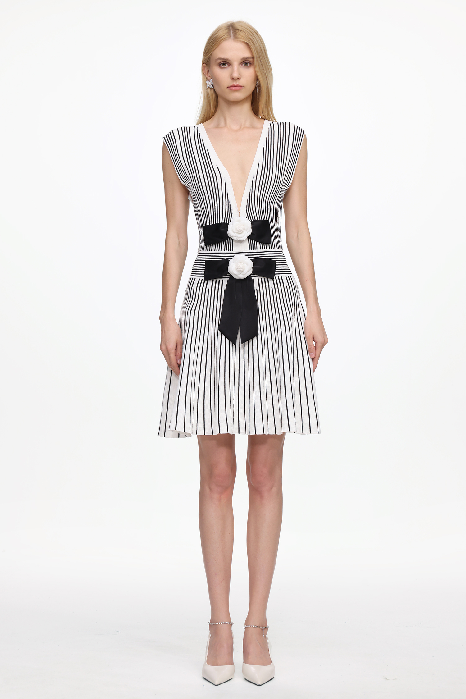 Romantic Contour Sleeveless Deep V Floral Stripe Knit Mini Dress