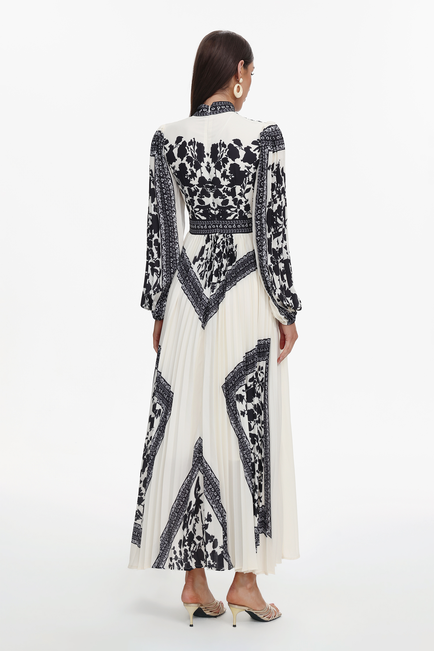 Sahara Resort Flowy Pleated Long Sleeve Printed Chiffon Black Maxi Dress