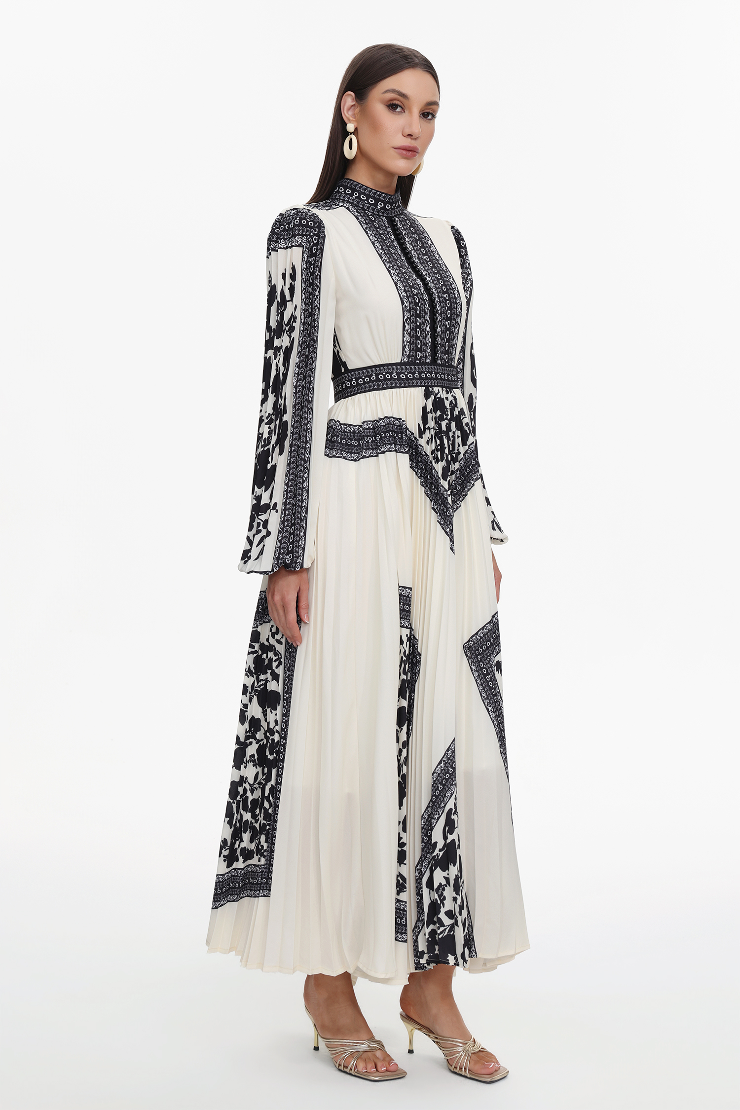 Sahara Resort Flowy Pleated Long Sleeve Printed Chiffon Black Maxi Dress