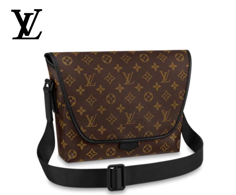LOUIS VUITTON マグネティック・メッセンジャー Ref:M45557