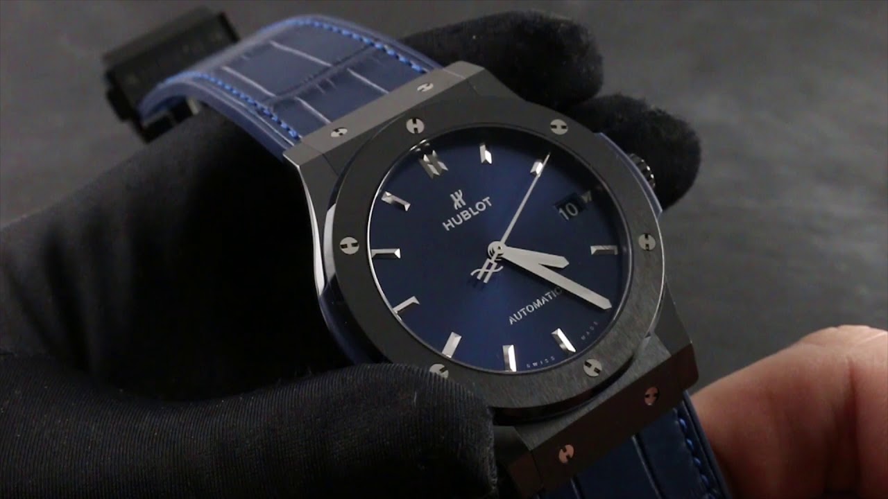 クラシック・フュージョン セラミック ブルー 511.CM.7170.LR 45mm