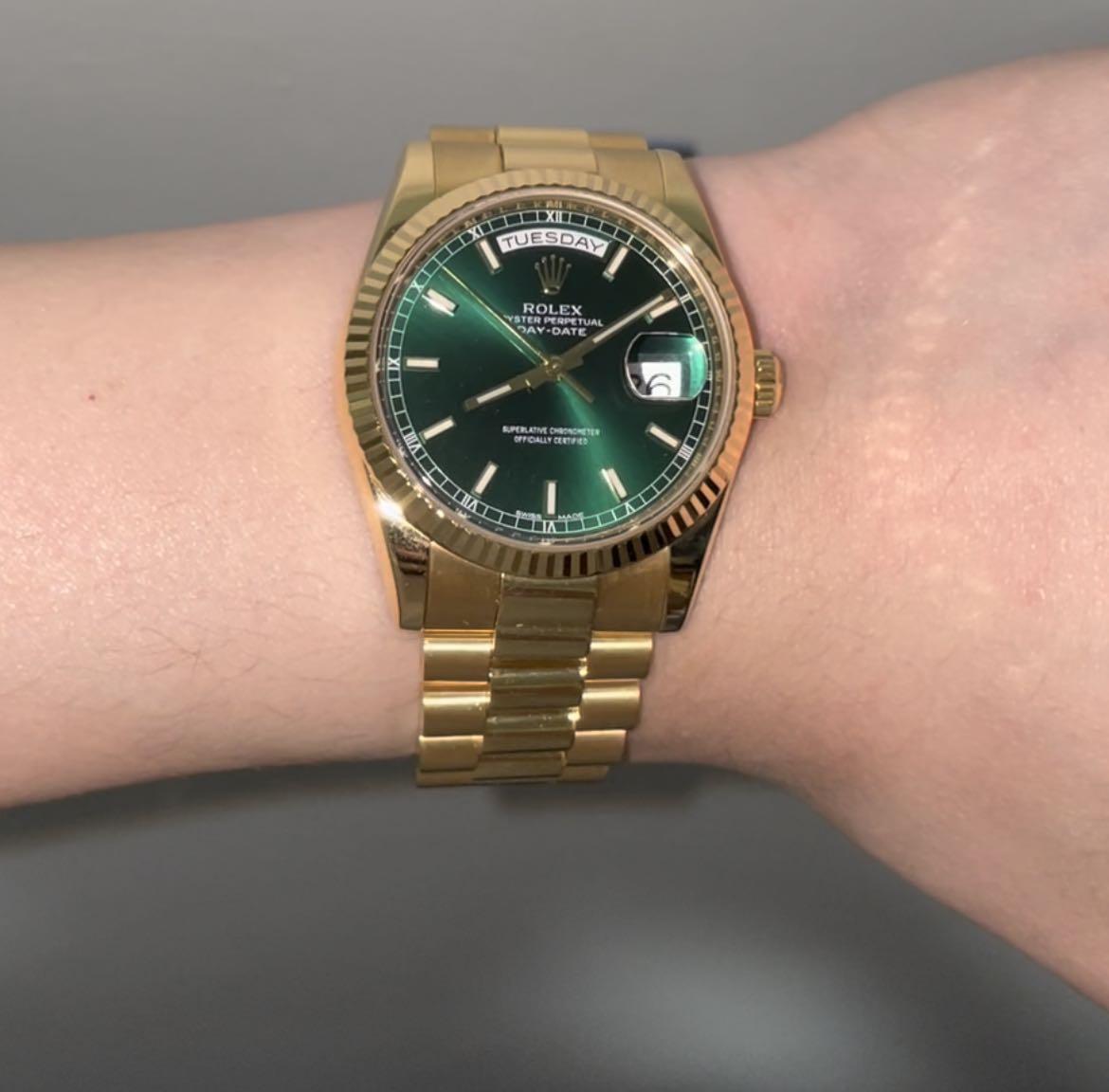 ROLEXロレックスの曜日カレンダー型シリーズ118238 腕時計です