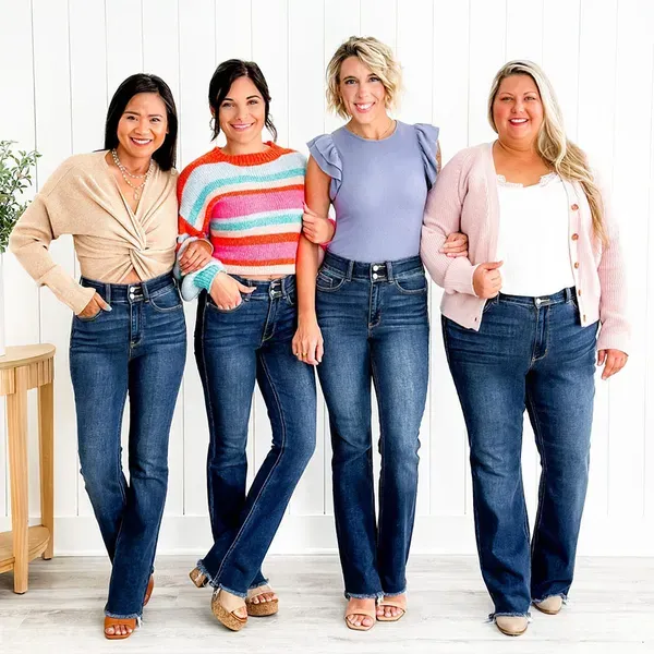 🔥High Rise Non Distressed Vintage Frayed Hem Bootcut Jeans