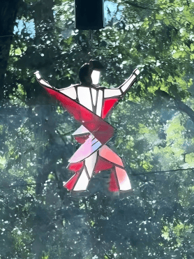 🏆Flash Sale⚡-HOT SALE - 49% OFF-💥New Elvis stained glass spinning suncatcher💃