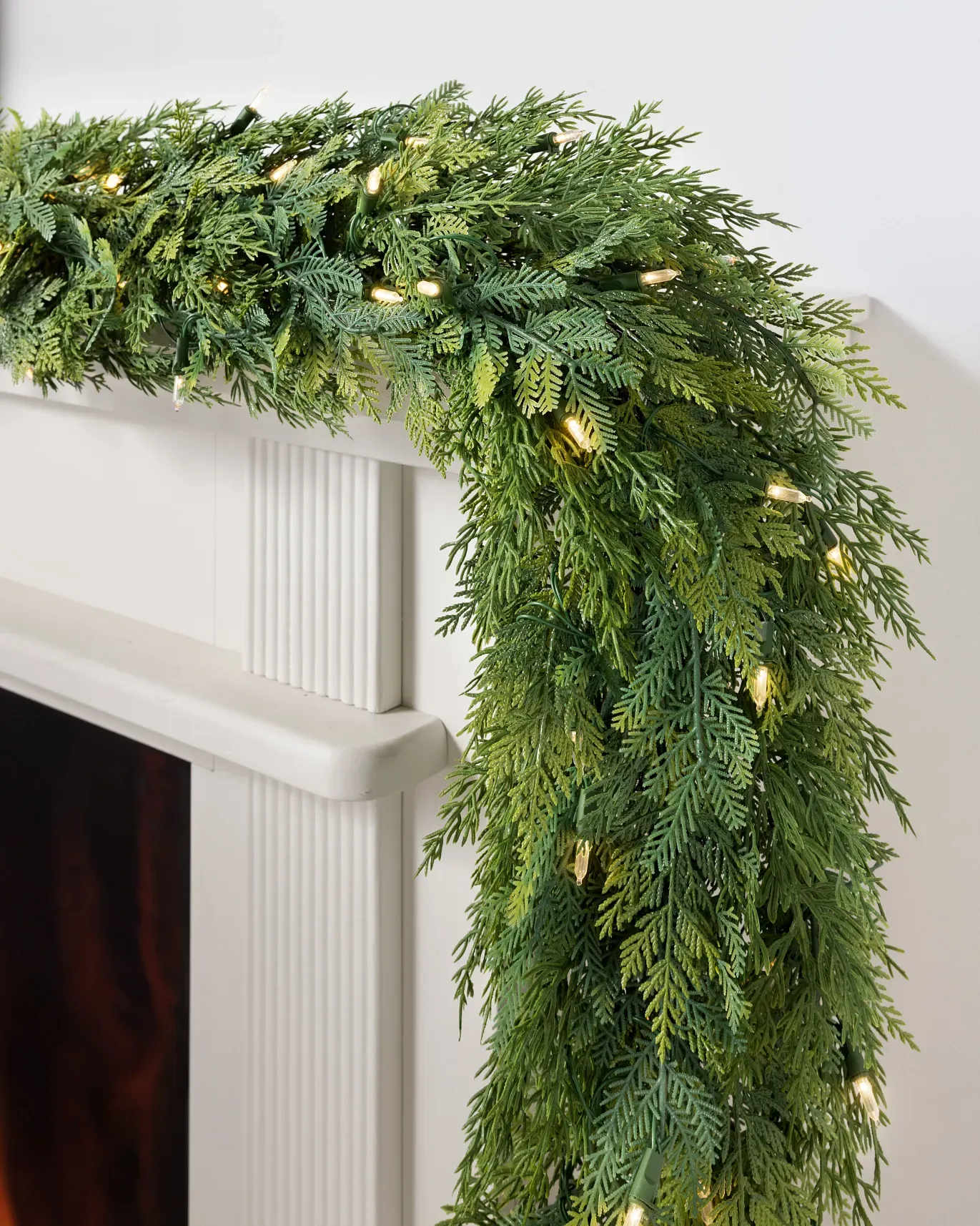 🔥HOT SALE - 49% OFF🔥- 2026 9ft Christmas Artificial Cypress Leaf Vine Wreath🎄