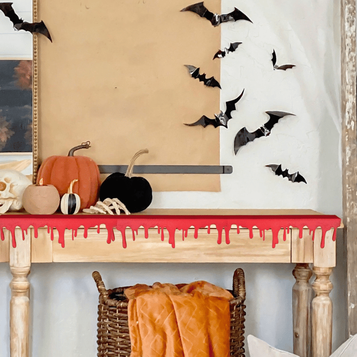 🩸Glowing Blood Drip Shelf Decor