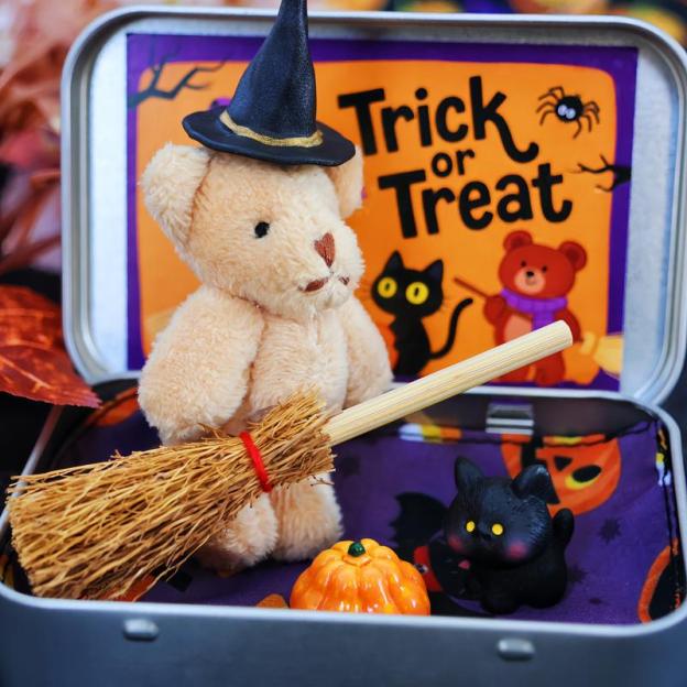 🎃🐻Halloween Bear in a Box for Trick or Treat✨