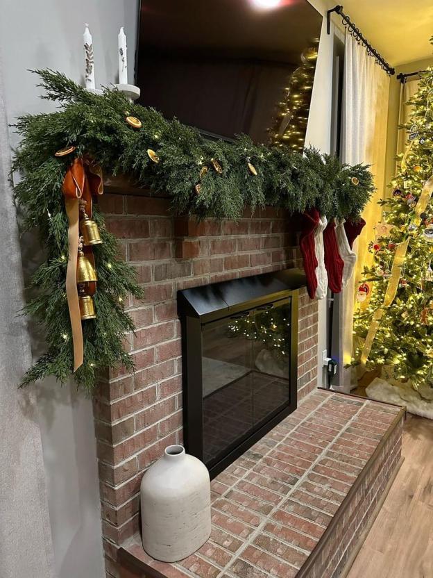 🔥HOT SALE - 49% OFF🔥- 2026 9ft Christmas Artificial Cypress Leaf Vine Wreath🎄