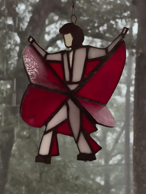 🏆Flash Sale⚡-HOT SALE - 49% OFF-💥New Elvis stained glass spinning suncatcher💃