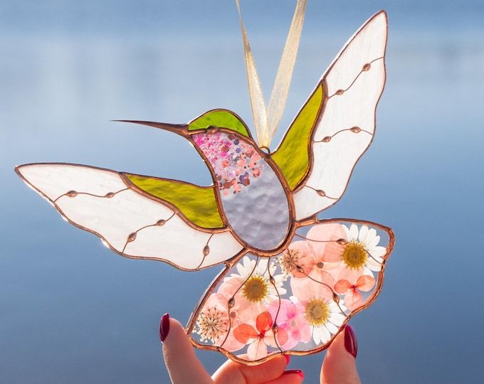 🔥LAST DAY 49% OFF -🐦‍⬛ Handmade Floral Stained Glass Hummingbird