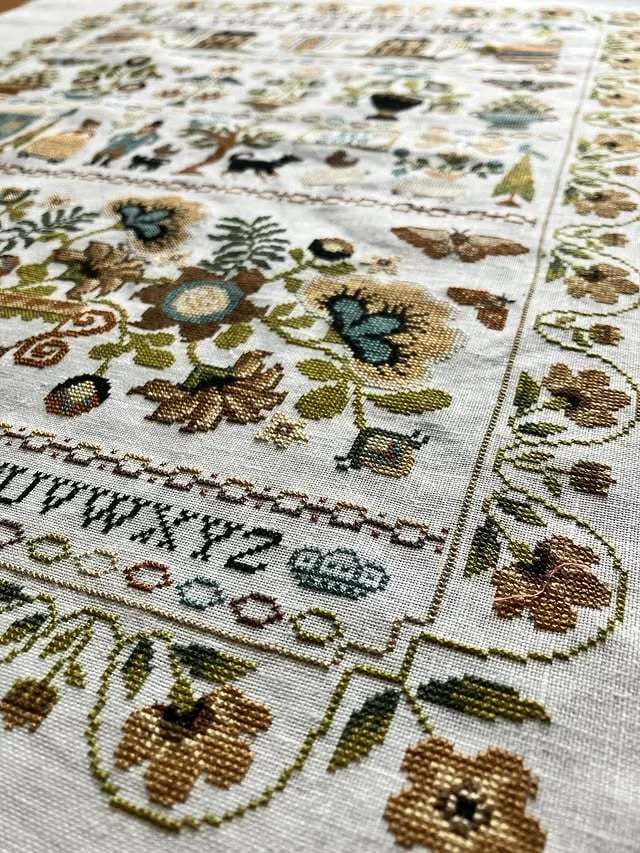 Let Love Reign Cross Stitch Kit