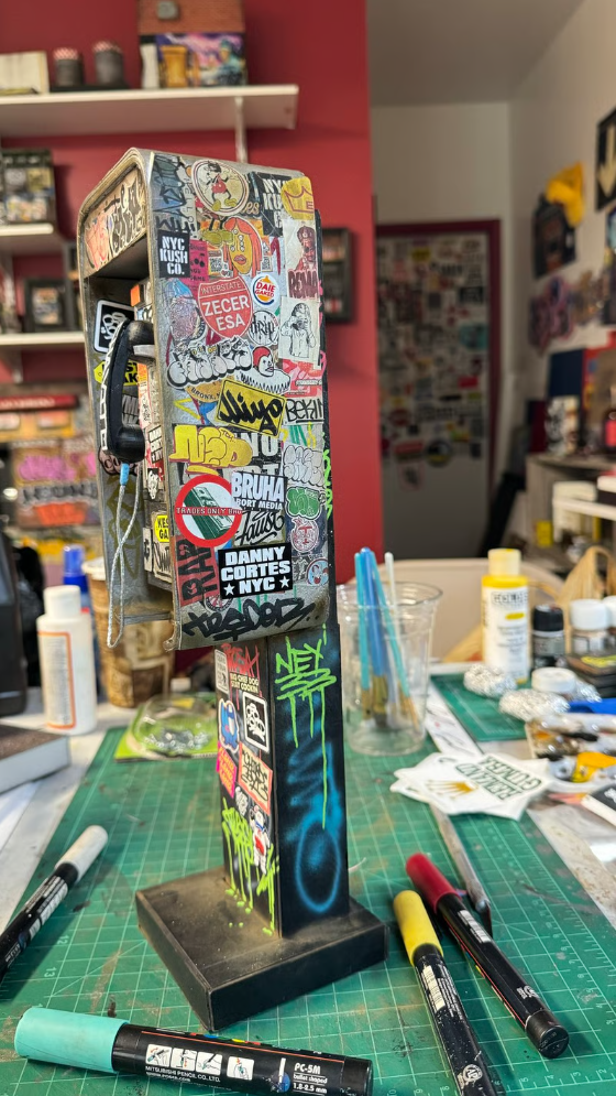 Miniature American Payphone in 1:12 Scale For Action Figure Displays