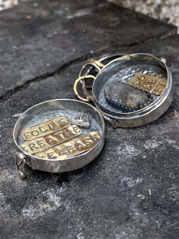 🌙Triple moon silver locket with tree life