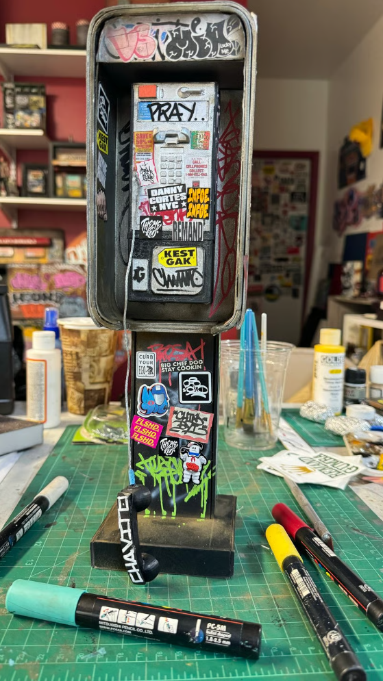 Miniature American Payphone in 1:12 Scale For Action Figure Displays