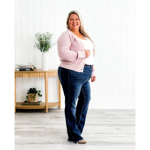 🔥High Rise Non Distressed Vintage Frayed Hem Bootcut Jeans