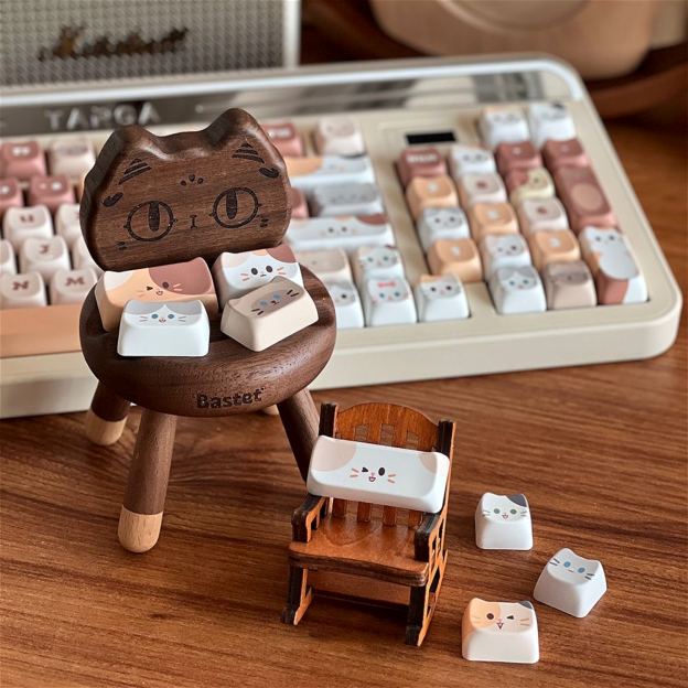 WonderBun Toasted Bread DIY Keycaps Limited Edition - DIYative