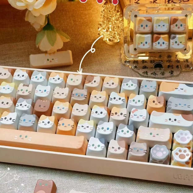 WonderBun Toasted Bread DIY Keycaps Limited Edition - DIYative