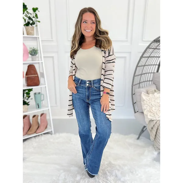 🔥High Rise Non Distressed Vintage Frayed Hem Bootcut Jeans