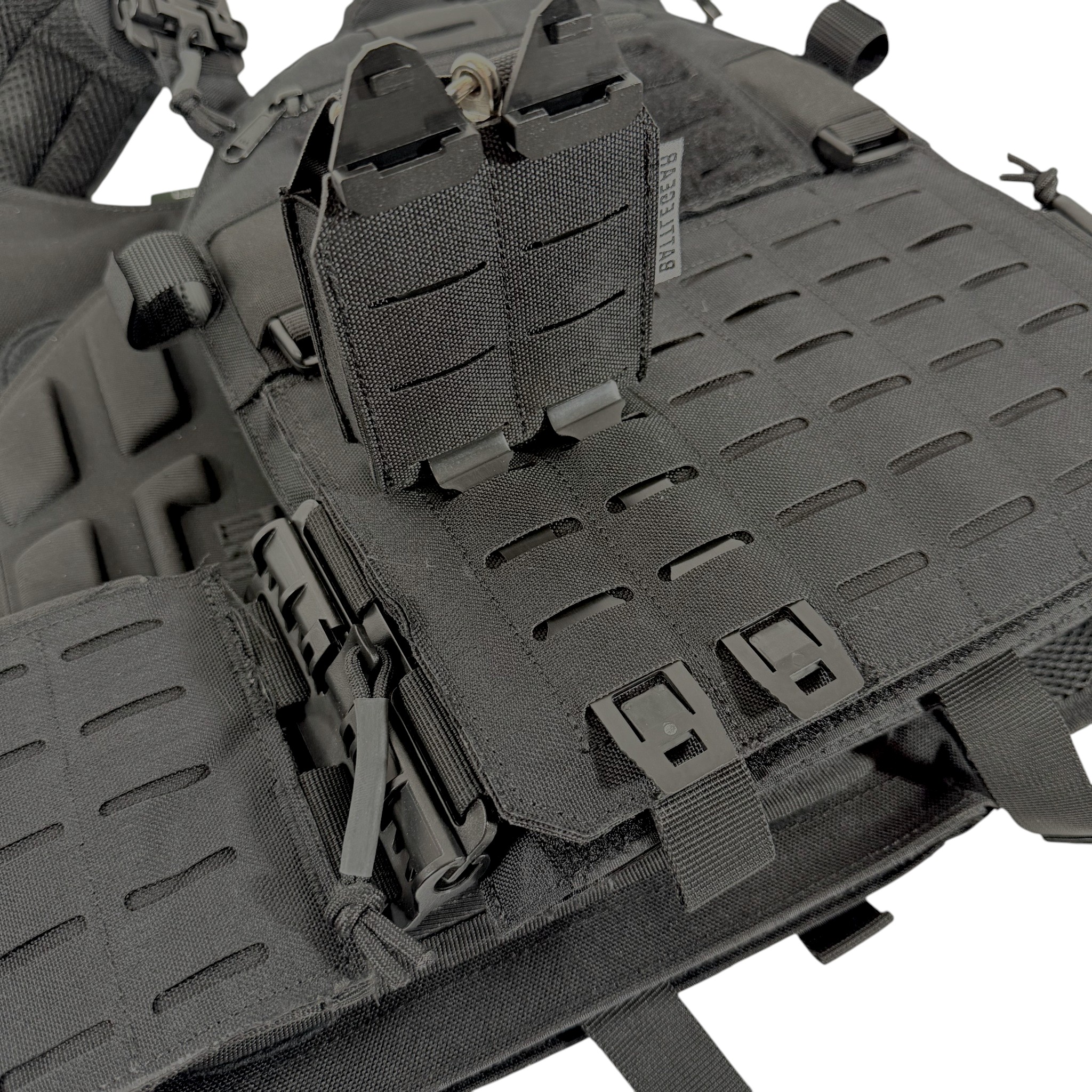 BATTLE GEAR LASER-CUT HANDCUFF POUCH [BAT-P181]