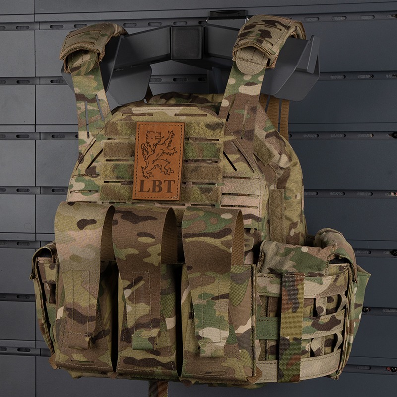 WOSPORT PLATE CARRIER DISPLAY WALL MOUNT [WST-TG-25-ACC-05]