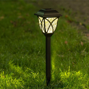 Solar powered pathway light