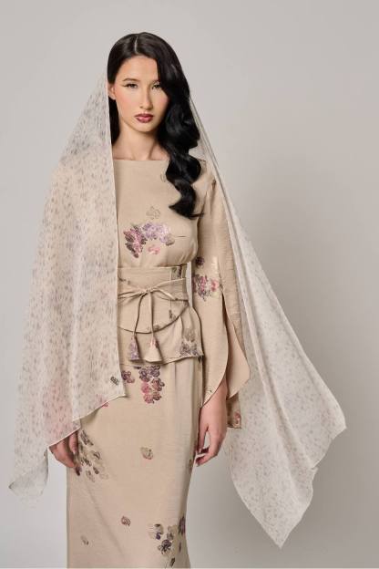 MIRAGE SCARF IN IVORY