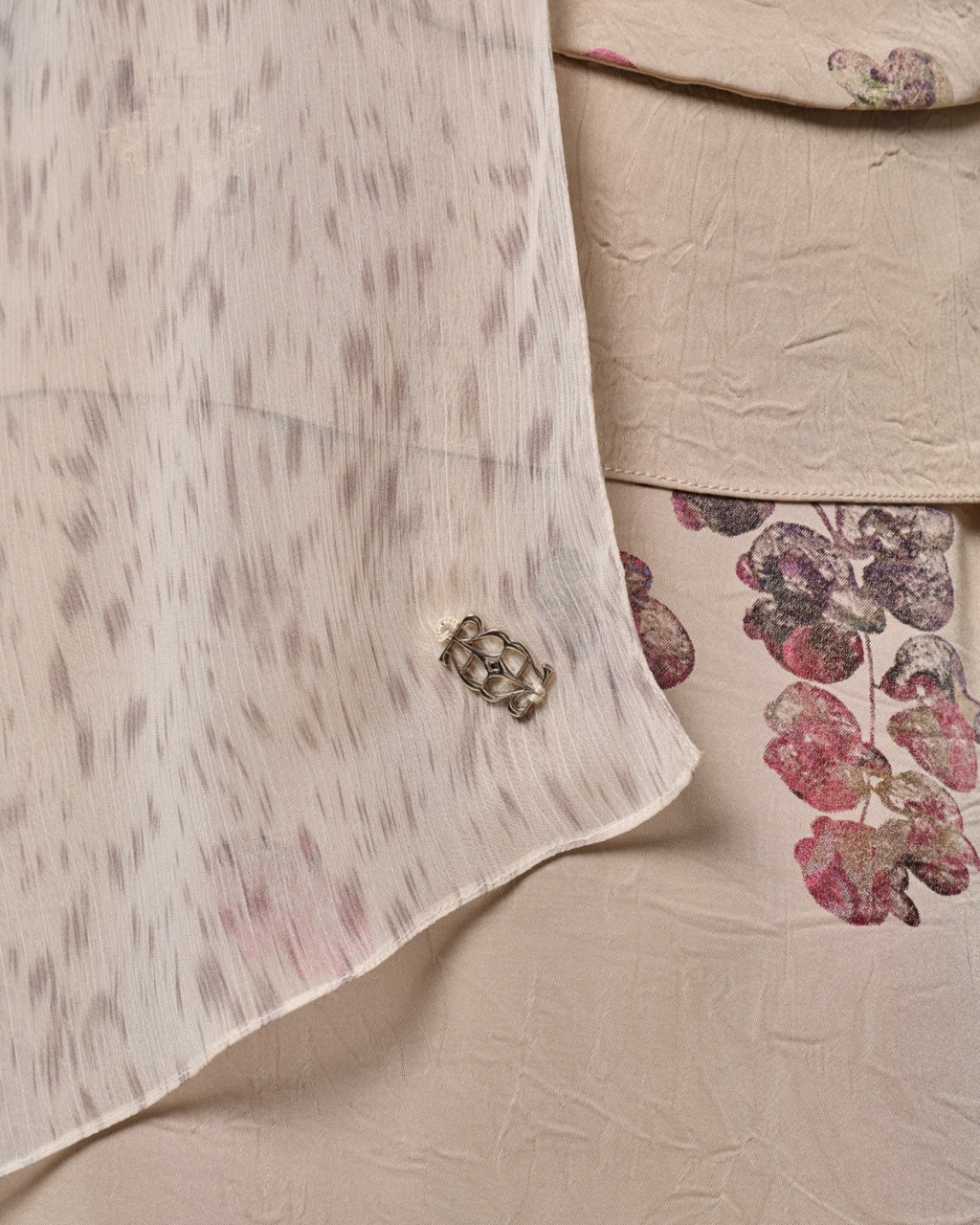 MIRAGE SCARF IN IVORY