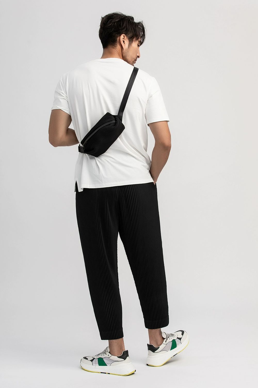 Men's Pleated Ankle Length Pants Casual Japanese Style Pencil Cropped Pants Drawstring Elastic Waist