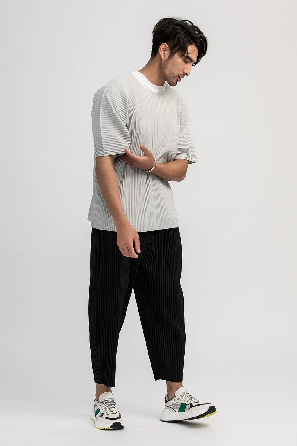 Men's Pleated Solid Short Sleeve T Shirt Round Collar Casual  Tee