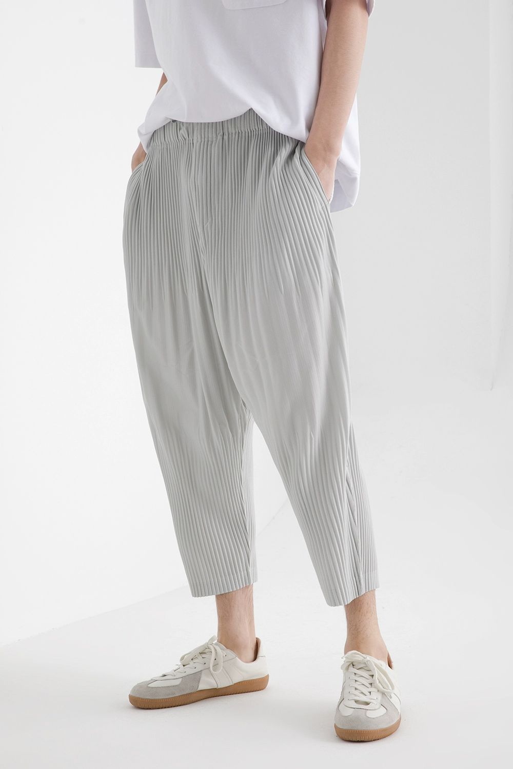 Men's Pleated Harem Pants Casual Baggy Ankle Length Pants Drawstring Elastic Waist