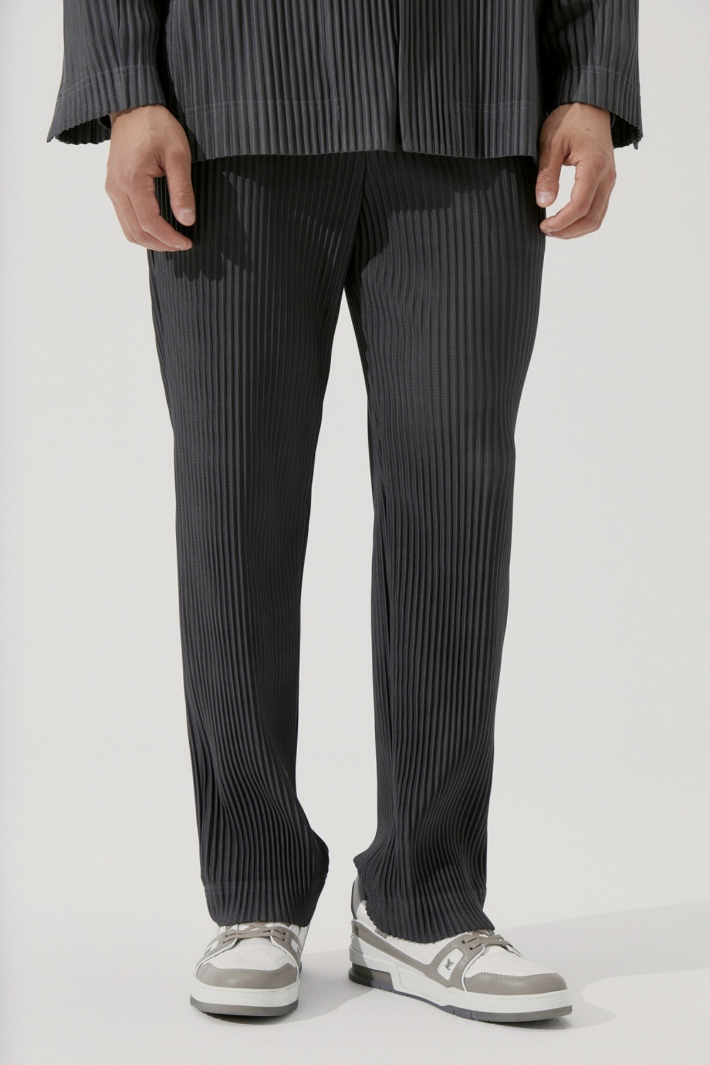 Men's Pleated Wild Pants Solid Color Straight Pants Casual Suit Trousers Elastic Waist
