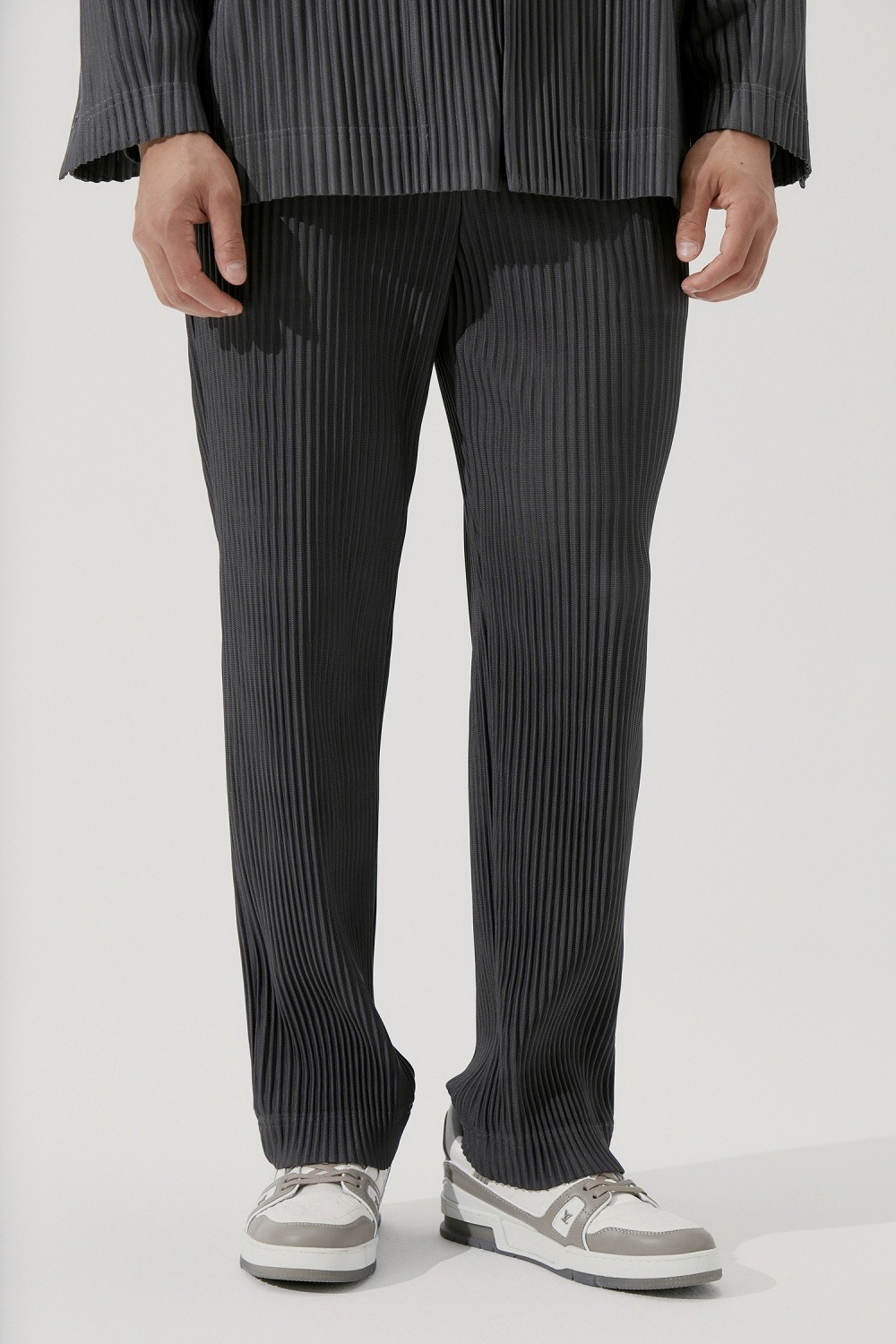 Men's Pleated Wild Pants Solid Color Straight Pants Casual Suit Trousers Elastic Waist