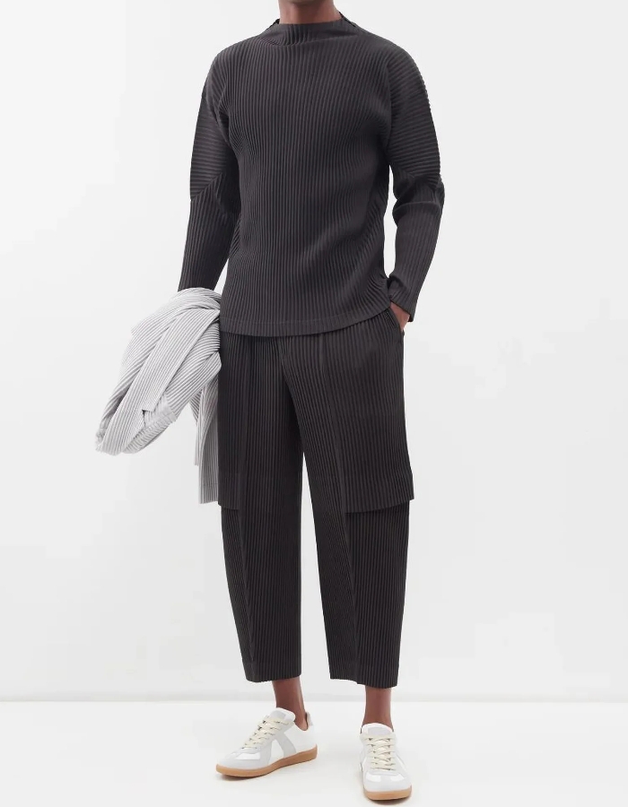 Men's Pleated Long Sleeve Turtleneck T-Shirt Fashion Classic Black Tshirts