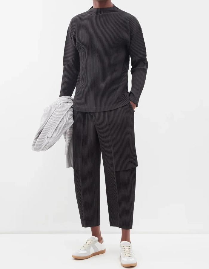 Men's Pleated Long Sleeve Turtleneck T-Shirt Fashion Classic Black Tshirts