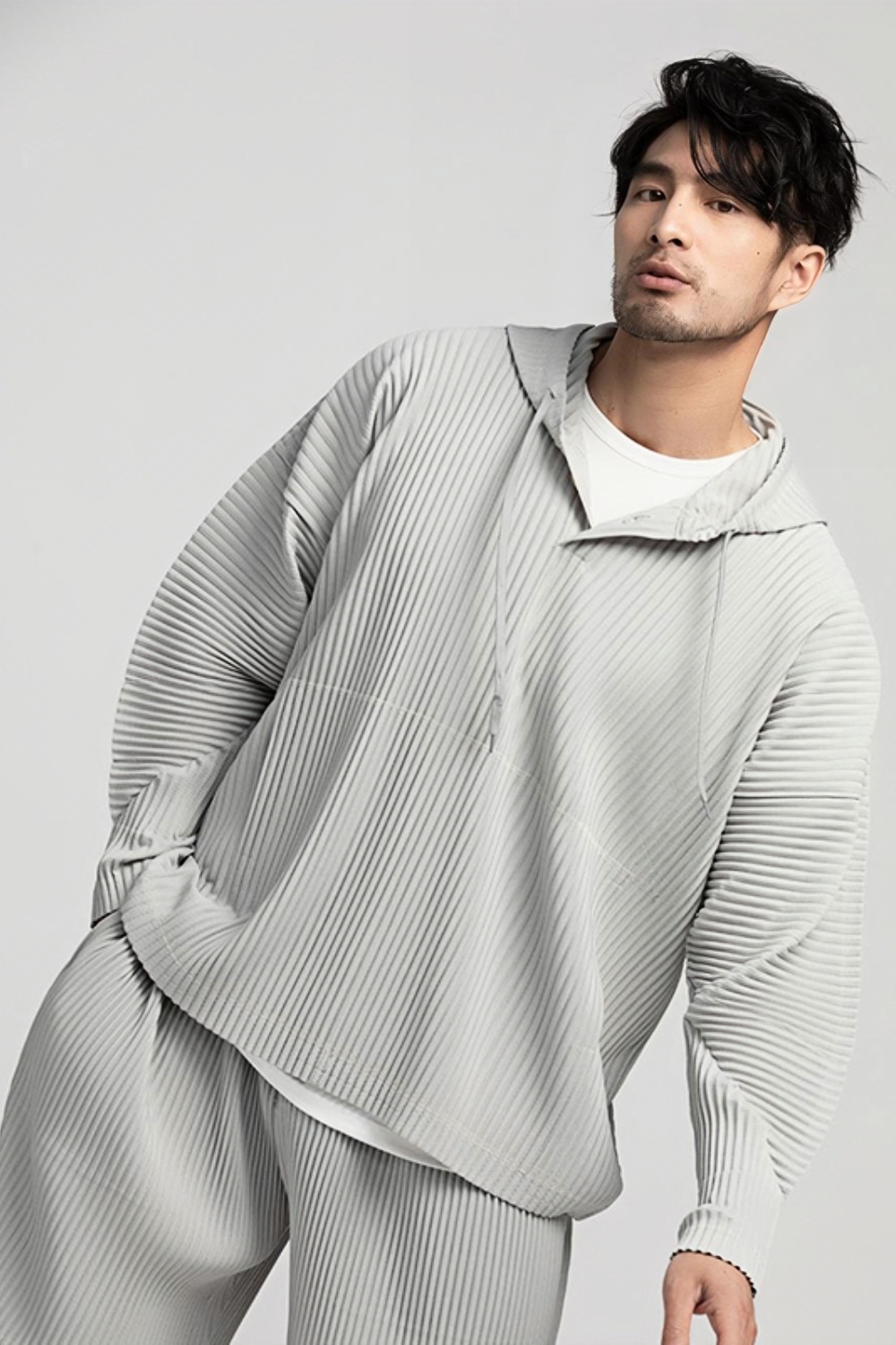 Men's Pleated Solid Long Sleeve Hoodies Loose Fit Hooded Sweatshirt