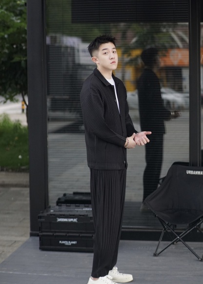 Men's Pleated Long Sleeve Shirt Casual Button Up Shirt