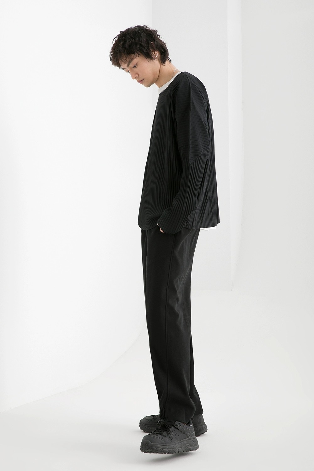 Men's Pleated Long Sleeve Plain T Shirt Japanese Streetwear Round Collar T-shirt