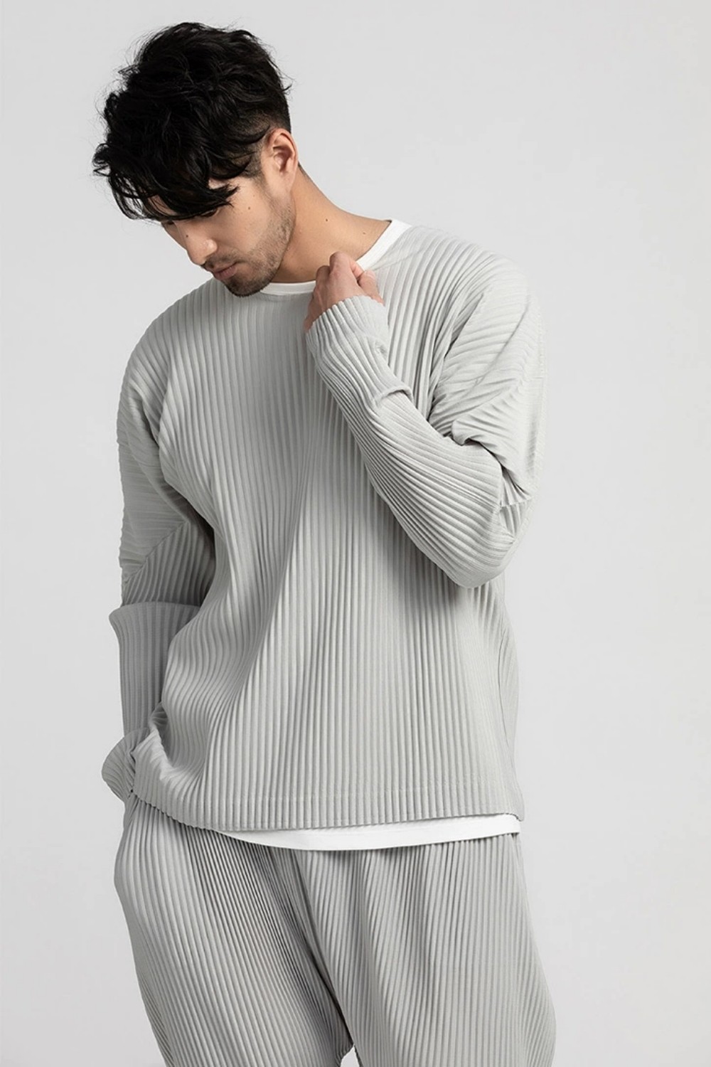 Men's Pleated Long Sleeve Plain T Shirt Japanese Streetwear Round Collar T-shirt