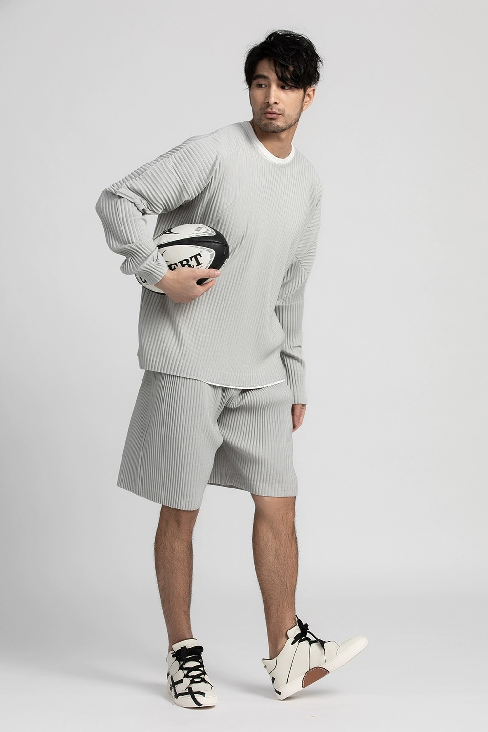 Men's Pleated Long Sleeve Plain T Shirt Japanese Streetwear Round Collar T-shirt