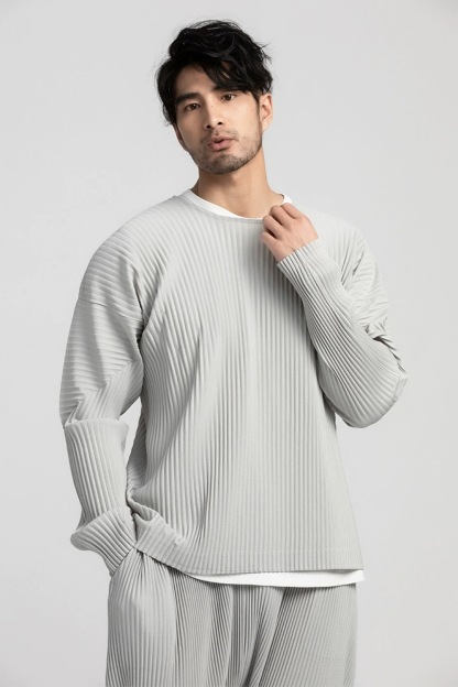 Men's Pleated Long Sleeve Plain T Shirt Japanese Streetwear Round Collar T-shirt