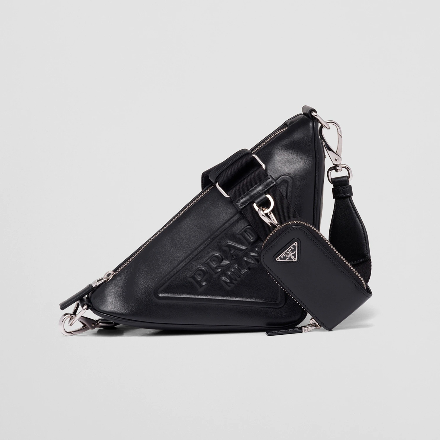 【PRADA】大人気！トライアングル レザーショルダーバッグ