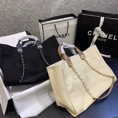 【CHANEL】ラージ ロゴ トート ♡超可愛い ♡ 収納性抜群！