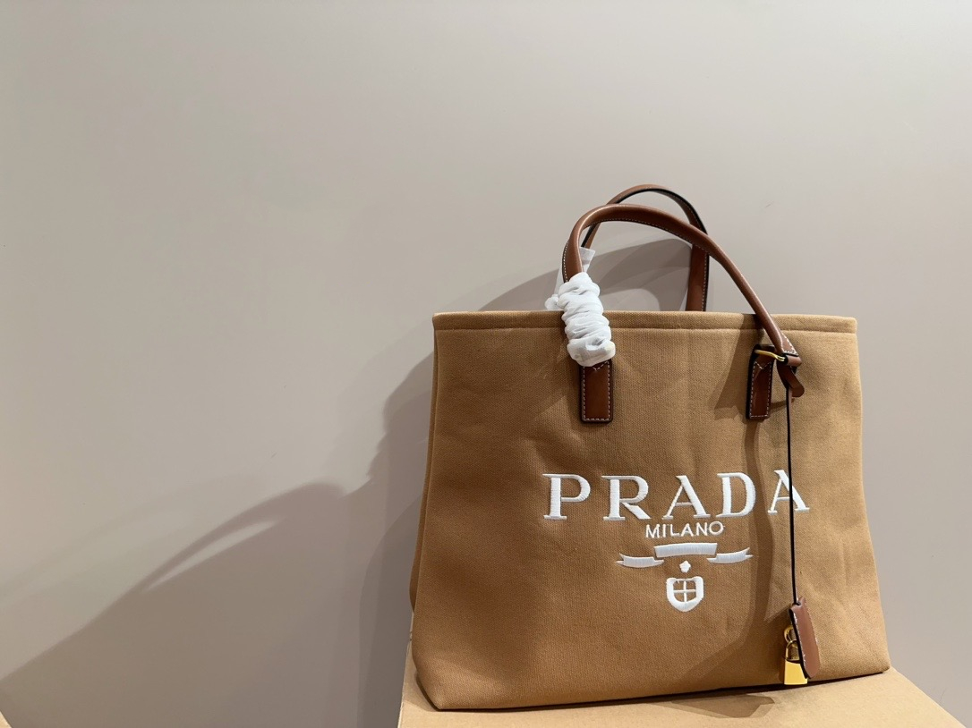 【PRADA】ファッション 綺麗 レディース トートバッグ