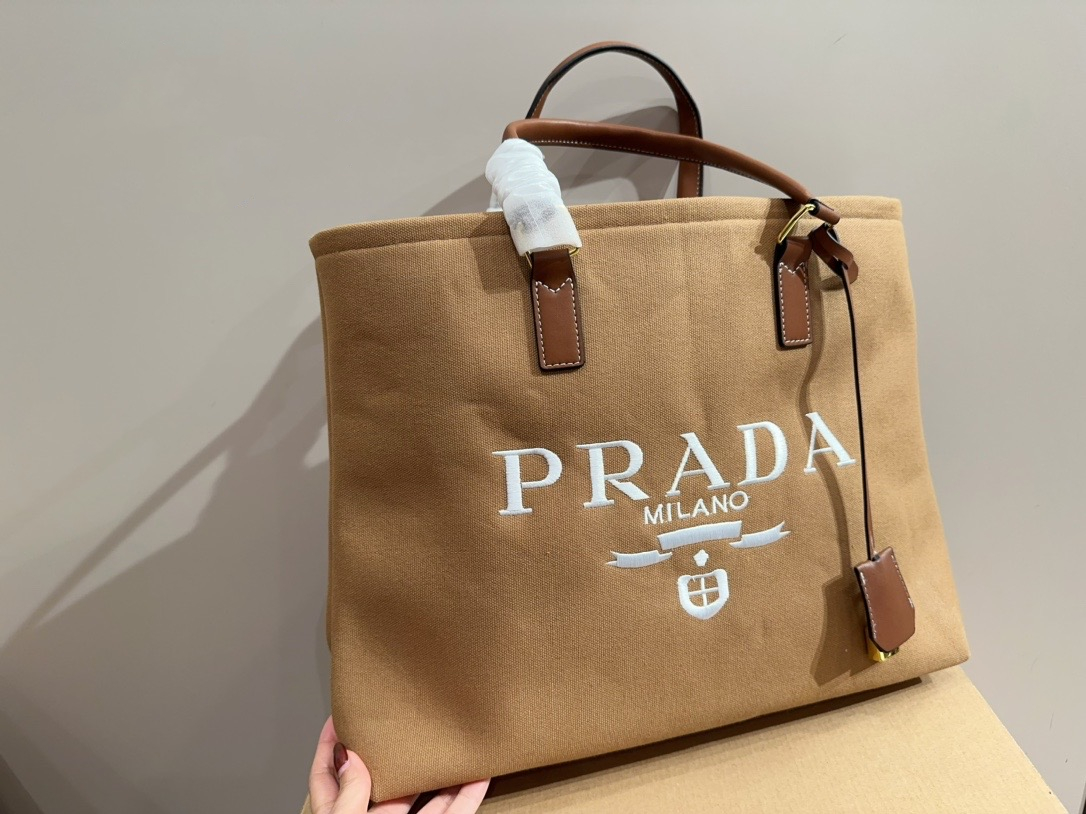 【PRADA】ファッション 綺麗 レディース トートバッグ