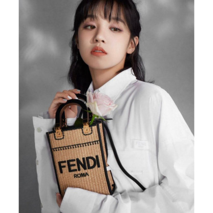 【 FENDI】  大注目 お洒落可愛い　SUNSHINE SHOPPER MINI☆
