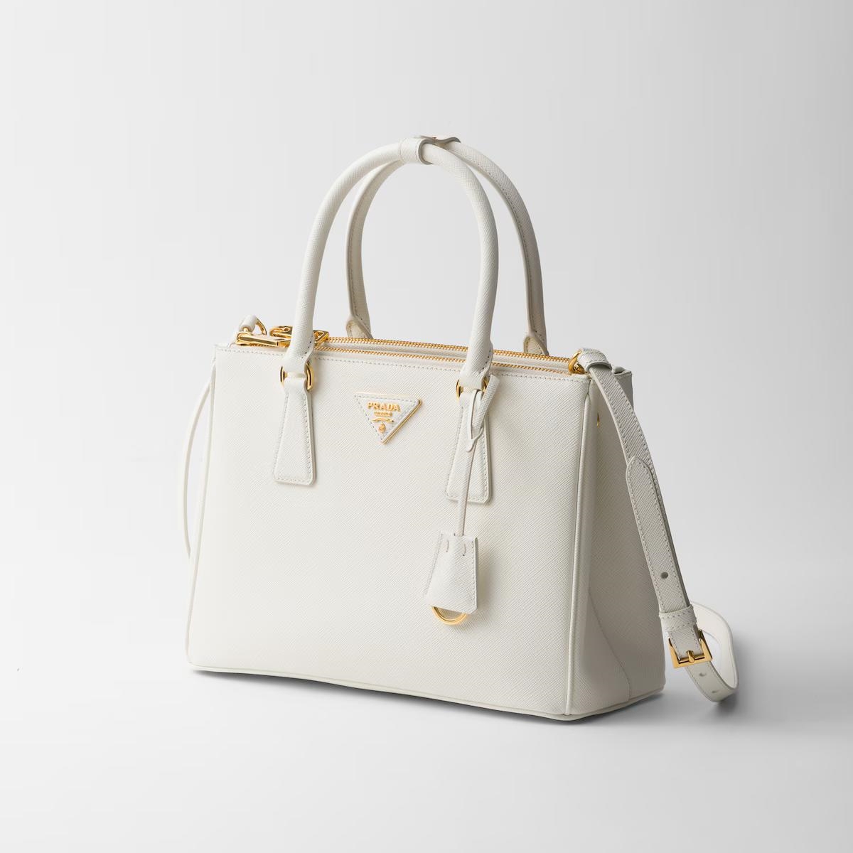 【PRADA】レザーミディアムバッグ