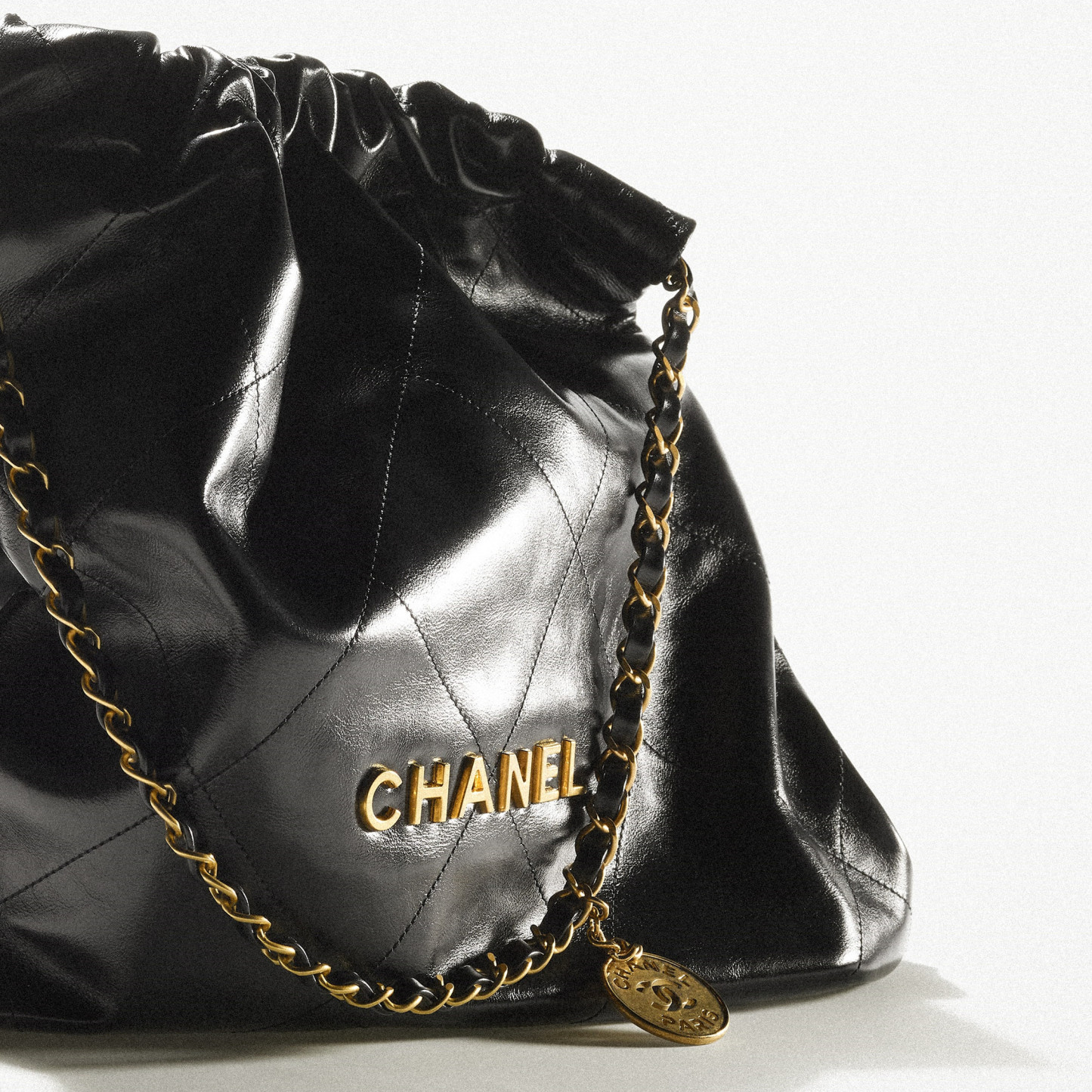 【CHANEL】VERY雑誌掲載!通勤からお出かけまで♪シャネル22 ハンドバックショルダーバッグ